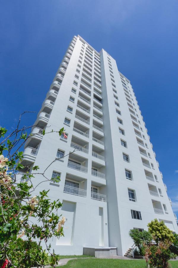 Waterfront Phuket By Centara מלון