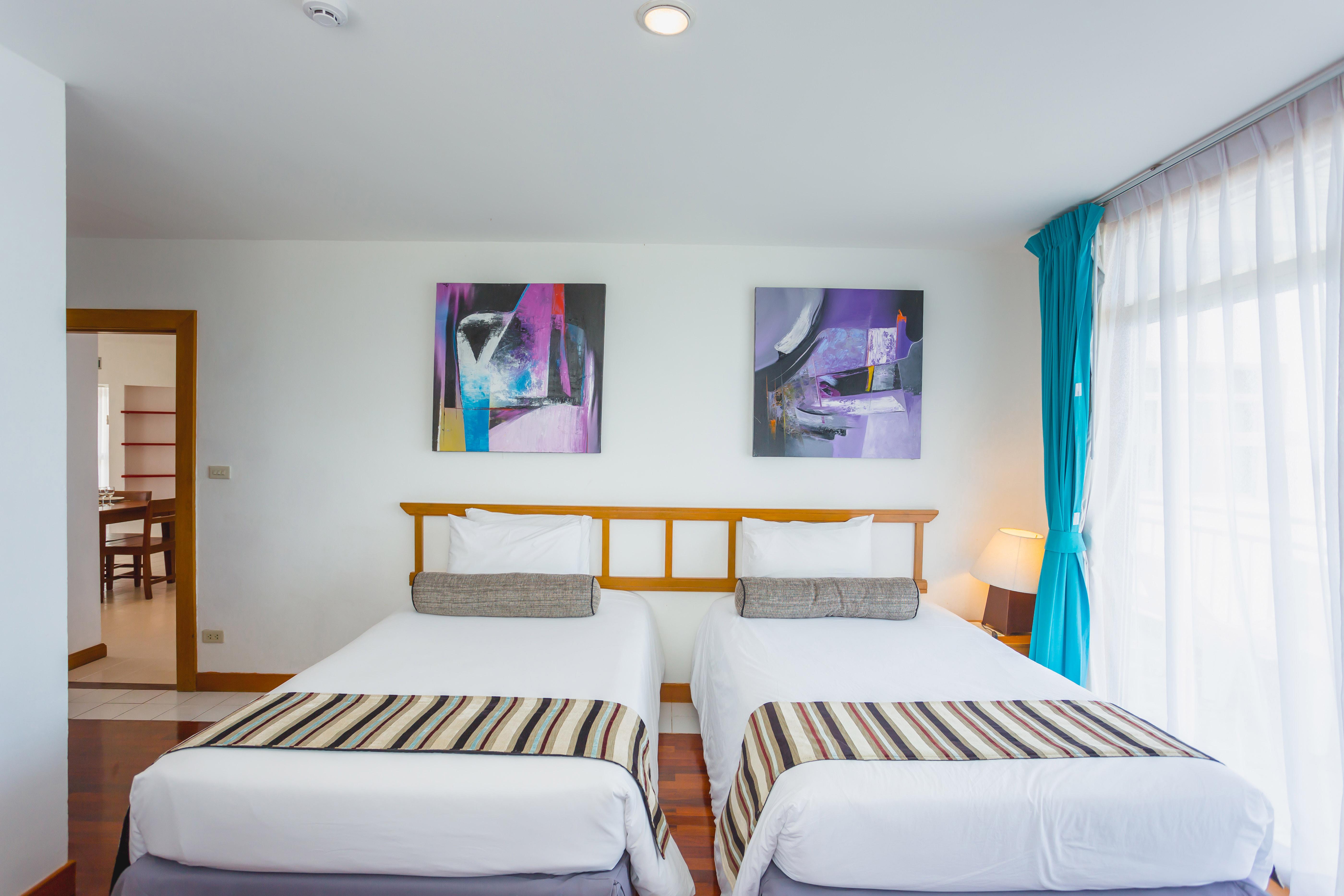 מלון Waterfront Phuket By Centara 4*