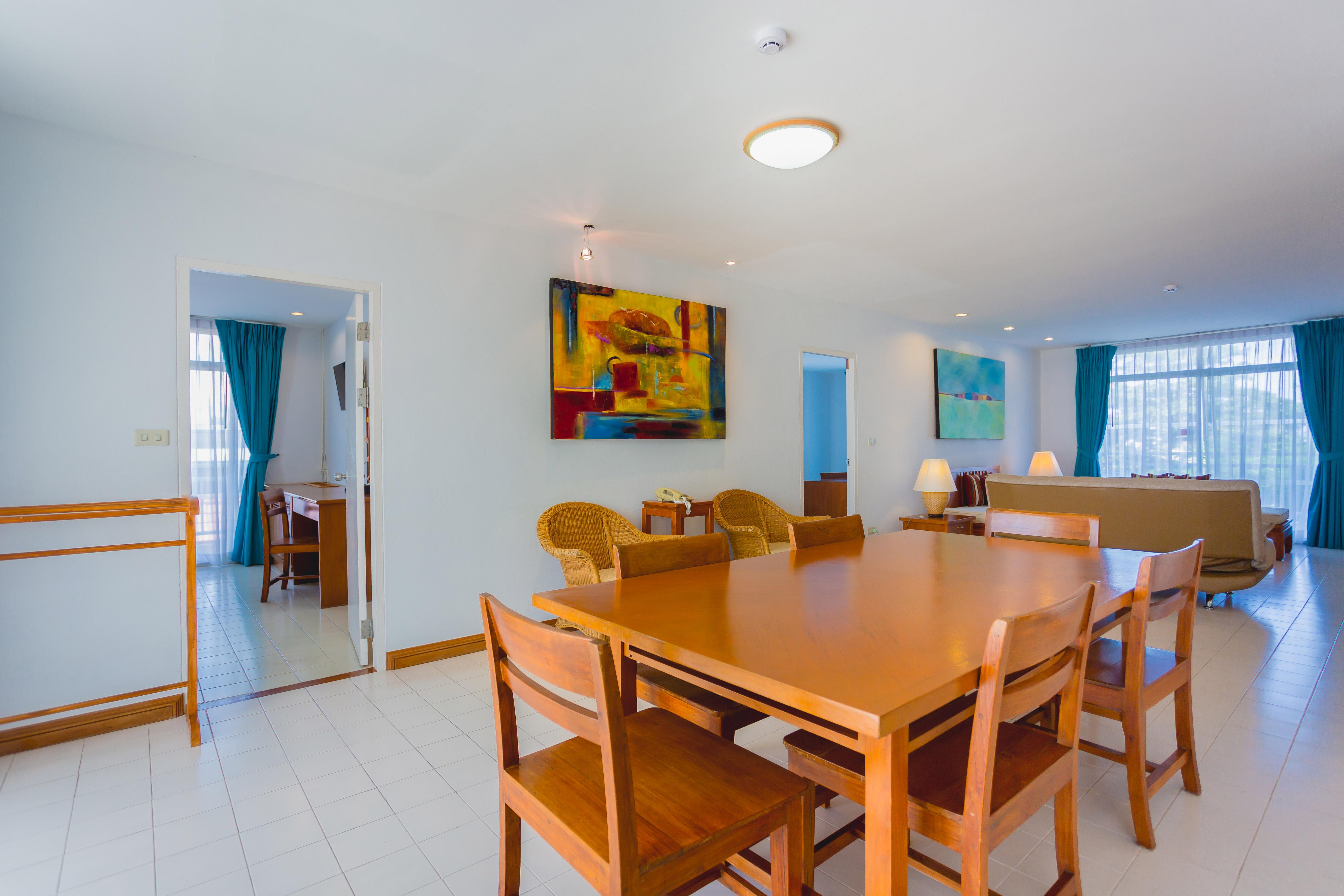 Waterfront Phuket By Centara מלון 4*