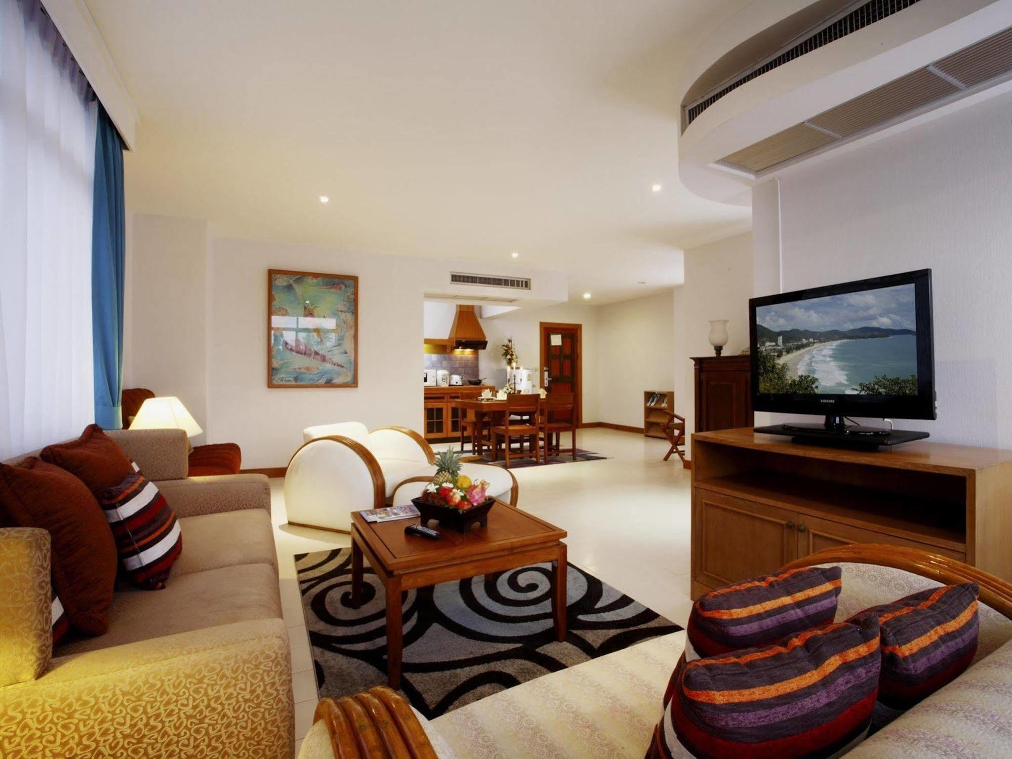 Waterfront Phuket By Centara מלון 4*